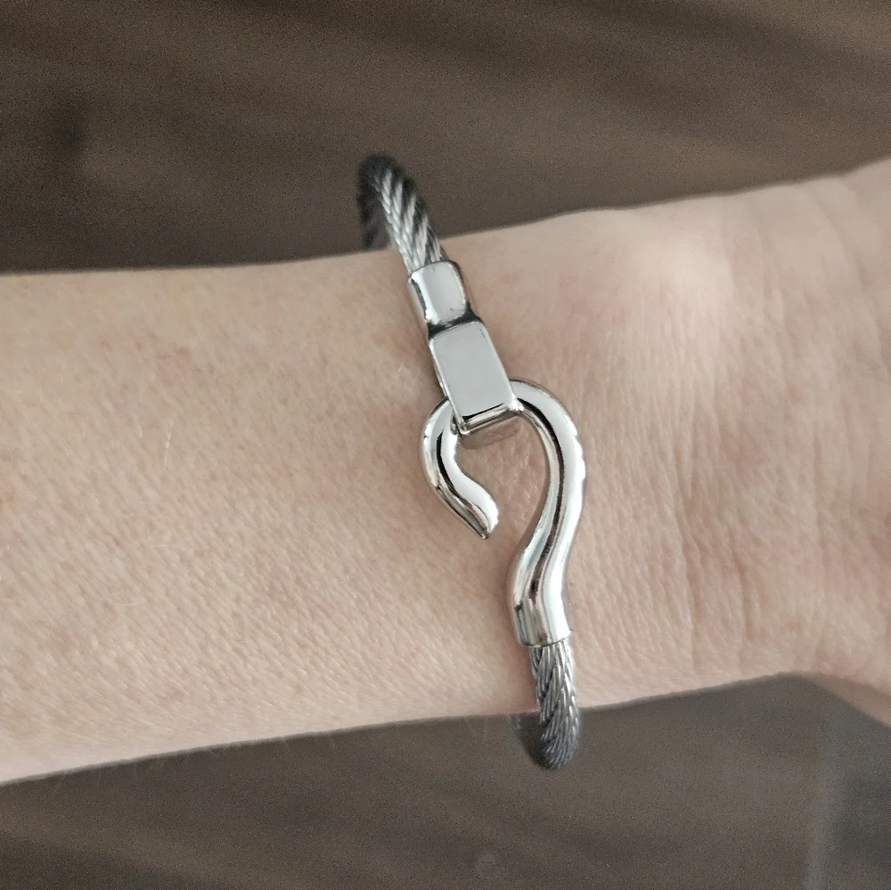 NEW 18KGP Silver-Tone Stainless Steel Cable Bracelet with Hook Clasp